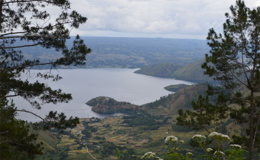 Mengajar di Kepingan Surga